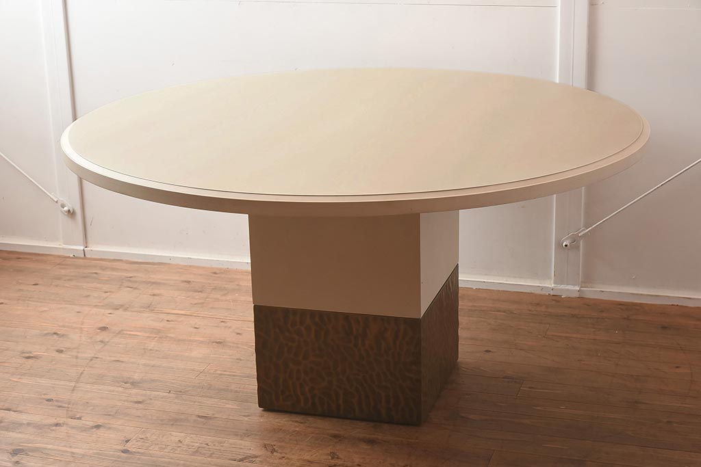 在庫未使用品　IDC大塚家具　Baker(ベイカー社)　KARA MANN(カラマン)　Milling Road(ミリング・ロード)　MR7037　ソリッドダイニングテーブル(ラウンドテーブル、丸テーブル)(定価約90万円)(R-041825)