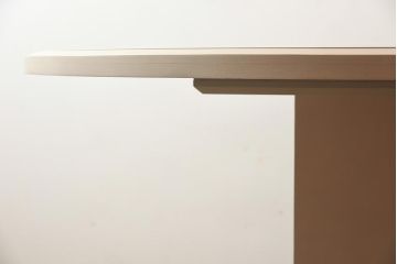 在庫未使用品　IDC大塚家具　Baker(ベイカー社)　KARA MANN(カラマン)　Milling Road(ミリング・ロード)　MR7037　ソリッドダイニングテーブル(ラウンドテーブル、丸テーブル)(定価約90万円)(R-041825)