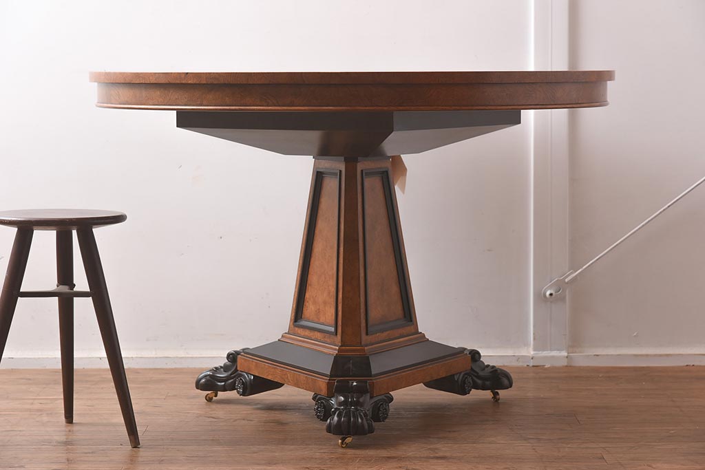 展示品　IDC大塚家具　Baker(ベイカー社)　5165　キャスター付きラウンドテーブル(丸テーブル)(定価約234万円)(R-041828)