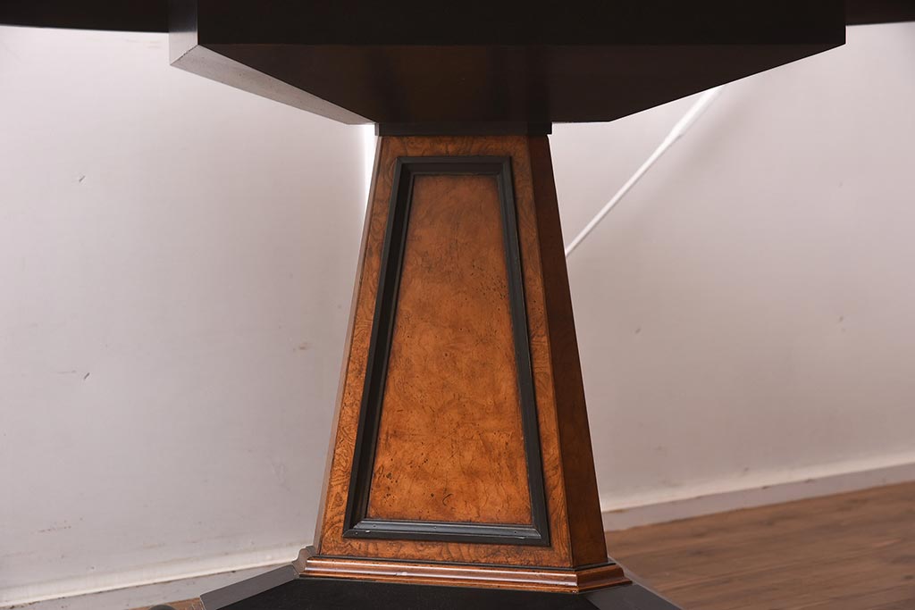 展示品　IDC大塚家具　Baker(ベイカー社)　5165　キャスター付きラウンドテーブル(丸テーブル)(定価約234万円)(R-041828)