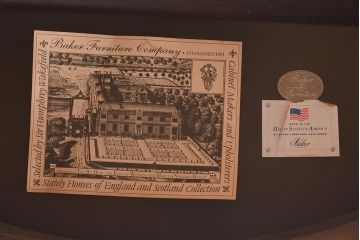 展示品　IDC大塚家具　Baker(ベイカー社)　5165　キャスター付きラウンドテーブル(丸テーブル)(定価約234万円)(R-041828)