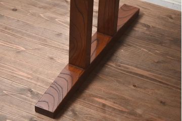 在庫未使用品　IDC大塚家具　藤沢木工　DT-1　総欅(ケヤキ)材　漆塗り　ダイニングテーブル(定価約140万円)(R-041830)