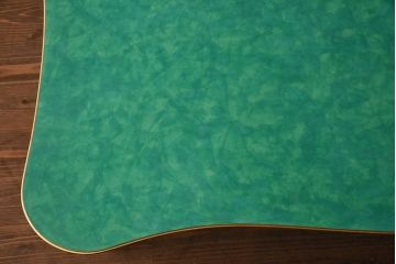 展示品　IDC大塚家具　コロンボスティーレ(colombostile)　激レア　0420 TVC-S GR　グリーンの天板がおしゃれなセンターテーブル(定価約48万円)(R-041831)