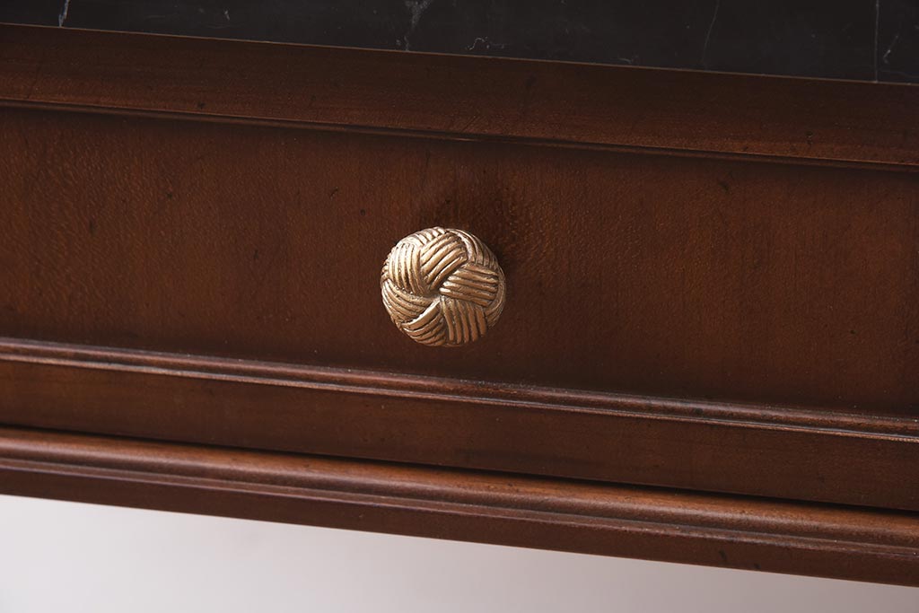 展示品　IDC大塚家具　Baker(ベイカー社)　B8000-21-122　天板大理石　サーバー(コンソールテーブル)(定価約148万円)(R-041833)