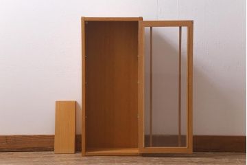 在庫未使用品　IDC大塚家具　川股家具工房　シンプルなウォールキャビネット(壁掛け戸棚)(定価約8万円)(R-041840)