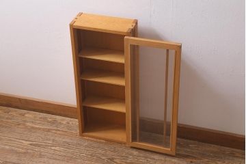 在庫未使用品　IDC大塚家具　川股家具工房　シンプルなウォールキャビネット(壁掛け戸棚)(定価約8万円)(R-041840)