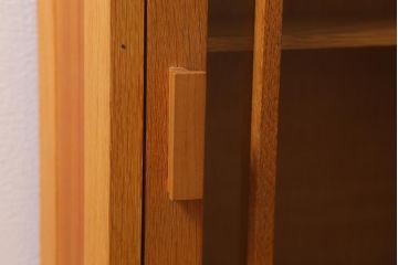 在庫未使用品　IDC大塚家具　川股家具工房　シンプルなウォールキャビネット(壁掛け戸棚)(定価約8万円)(R-041840)