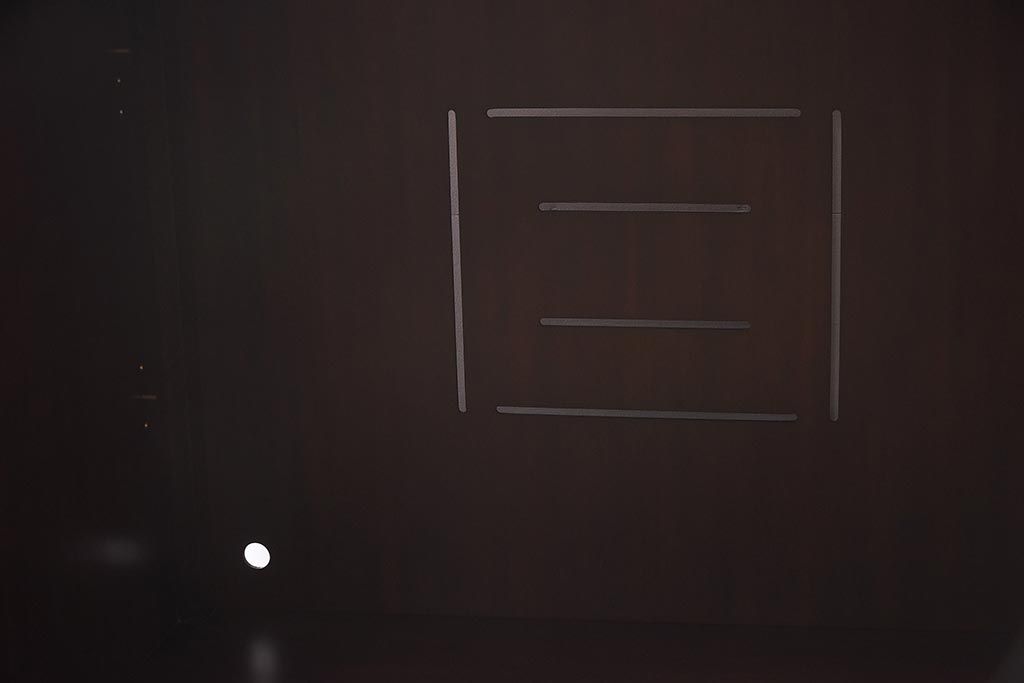 在庫未使用品　IDC大塚家具　ヒッコリーチェア社(HICKORY CHAIR)　トーマス・オブライアン　2890-10　サイドボード(TVキャビネット、収納棚)(定価約73万円)(R-041841)