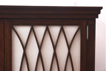 在庫未使用品　IDC大塚家具　ヒッコリーチェア社(HICKORY CHAIR)　トーマス・オブライアン　2890-10　サイドボード(TVキャビネット、収納棚)(定価約73万円)(R-041841)