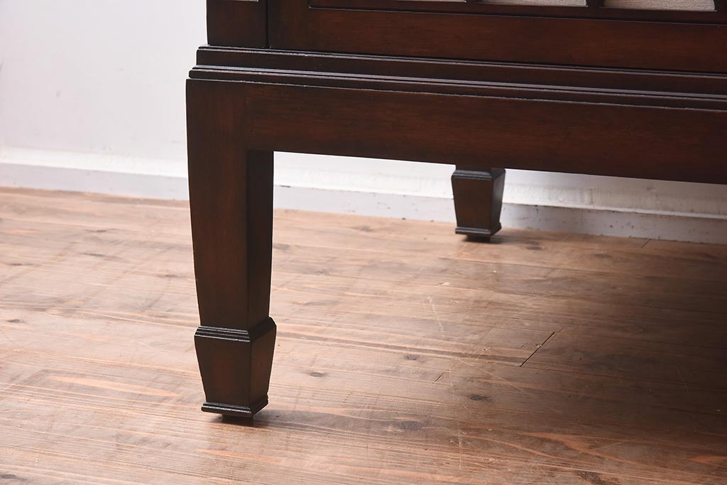 在庫未使用品　IDC大塚家具　ヒッコリーチェア社(HICKORY CHAIR)　トーマス・オブライアン　2890-10　サイドボード(TVキャビネット、収納棚)(定価約73万円)(R-041841)