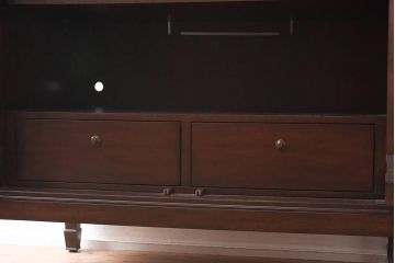展示品　IDC大塚家具　ヒッコリーチェア社(HICKORY CHAIR)　トーマス・オブライアン　2890-10　サイドボード(TVキャビネット、収納棚)(定価約73万円)(R-041844)