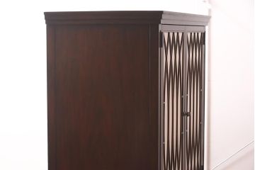 展示品　IDC大塚家具　ヒッコリーチェア社(HICKORY CHAIR)　トーマス・オブライアン　2890-10　サイドボード(TVキャビネット、収納棚)(定価約73万円)(R-041844)