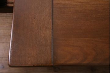 ヴィンテージ家具　海外輸入家具　バーチ材　猫足が優雅な印象を与えるダイニングテーブル(エクステンションテーブル、ビンテージ)(R-041845)