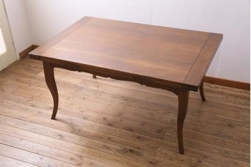 ヴィンテージ家具　海外輸入家具　バーチ材　猫足が優雅な印象を与えるダイニングテーブル(エクステンションテーブル、ビンテージ)(R-041845)