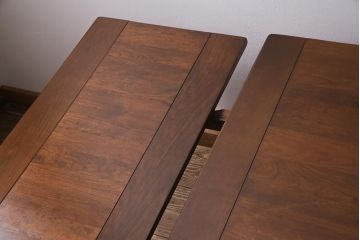 ヴィンテージ家具　海外輸入家具　バーチ材　猫足が優雅な印象を与えるダイニングテーブル(エクステンションテーブル、ビンテージ)(R-041845)