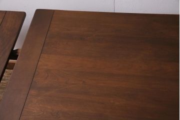 ヴィンテージ家具　海外輸入家具　バーチ材　猫足が優雅な印象を与えるダイニングテーブル(エクステンションテーブル、ビンテージ)(R-041845)