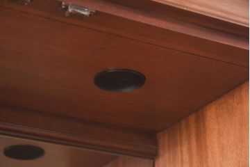 在庫未使用品　IDC大塚家具　ヘンレドン(HENREDON)　6433-26&21　アンティーク調のダイニングボード(キャビネット、飾り棚)(定価約145万円)(R-041846)