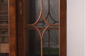 在庫未使用品　IDC大塚家具　ヘンレドン(HENREDON)　6433-26&21　アンティーク調のダイニングボード(キャビネット、飾り棚)(定価約145万円)(R-041846)