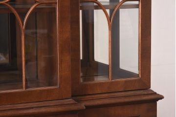 在庫未使用品　IDC大塚家具　ヘンレドン(HENREDON)　6433-26&21　アンティーク調のダイニングボード(キャビネット、飾り棚)(定価約145万円)(R-041846)