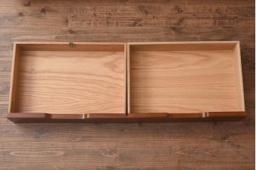 在庫未使用品　IDC大塚家具　Baker(ベーカー社)　3733　チェリー材　ダイニングキャビネット(収納棚、飾り棚)(定価約191万円)(R-041851)