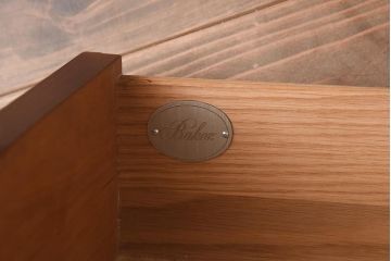 在庫未使用品　IDC大塚家具　Baker(ベーカー社)　3733　チェリー材　ダイニングキャビネット(収納棚、飾り棚)(定価約191万円)(R-041851)