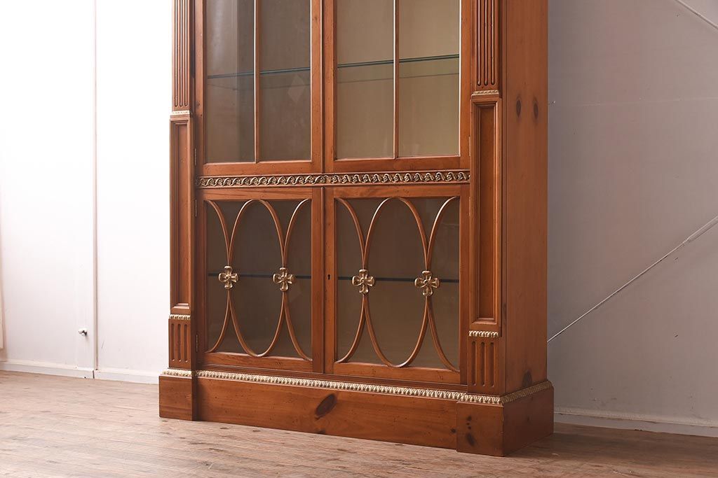 展示品　IDC大塚家具　Baker(ベイカー社)　1967G　クラシカルなブックケース(本箱、収納棚、飾り棚、キャビネット)(定価約167万円)(R-041852)