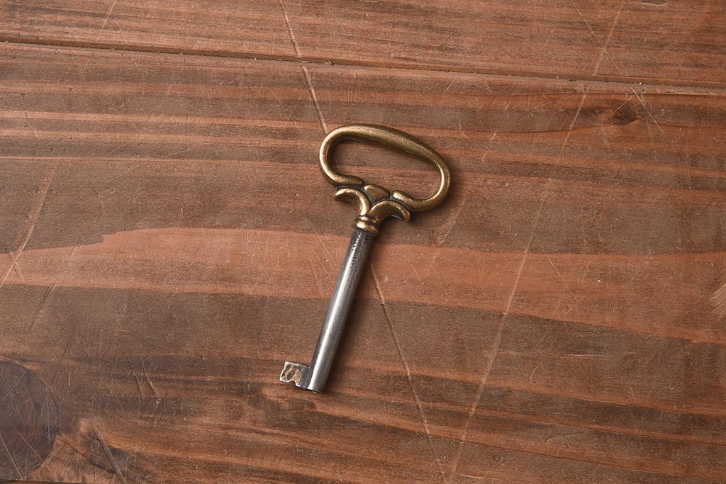 展示品　IDC大塚家具　Baker(ベイカー社)　1967G　クラシカルなブックケース(本箱、収納棚、飾り棚、キャビネット)(定価約167万円)(R-041852)