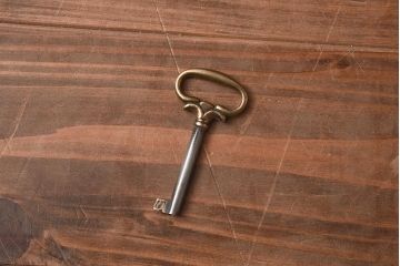 展示品　IDC大塚家具　Baker(ベイカー社)　1967G　クラシカルなブックケース(本箱、収納棚、飾り棚、キャビネット)(定価約167万円)(R-041852)