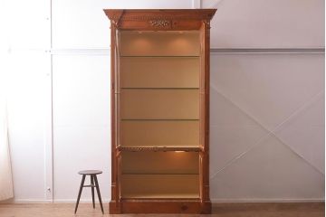 展示品　IDC大塚家具　Baker(ベーカー社)　1967G　クラシカルなブックケース(本箱、収納棚、飾り棚、キャビネット)(定価約167万円)(R-041852)