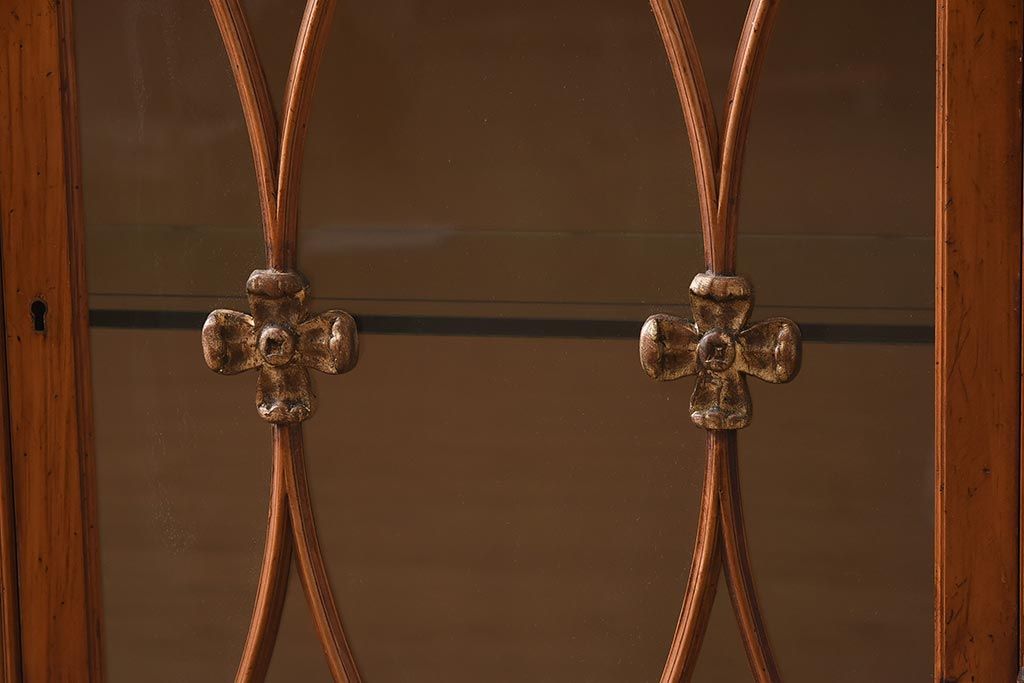 展示品　IDC大塚家具　Baker(ベーカー社)　1967G　クラシカルなブックケース(本箱、収納棚、飾り棚、キャビネット)(定価約167万円)(R-041855)