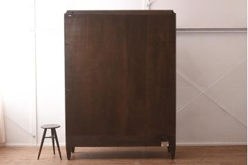 在庫未使用品　IDC大塚家具　ヘンレドン(HENREDON)　B8000-22-122　ガラス扉のキャビネット(飾り棚、陳列棚)(定価約215万円)(R-041856)