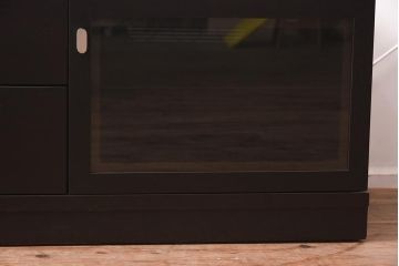 在庫未使用品　IDC大塚家具　アーリー・タイムスアルファ　エレール150F　金属取っ手のテレビ台(TVボード、ローボード)(定価約22万円)(R-041858)