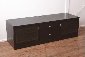 在庫未使用品　IDC大塚家具　アーリー・タイムスアルファ　エレール150F　金属取っ手のテレビ台(TVボード、ローボード)(定価約22万円)(R-041858)