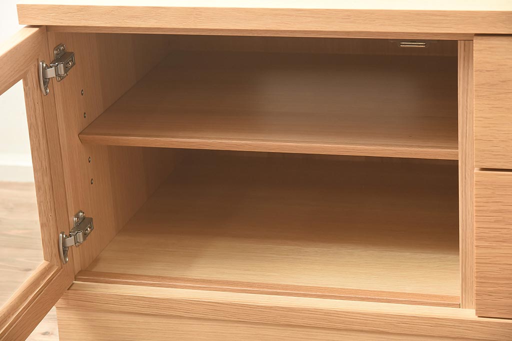 在庫未使用品　IDC大塚家具　アーリー・タイムスアルファ　エレール150F　杢取っ手のテレビ台(TVボード、ローボード)(定価約22万円)(R-041861)