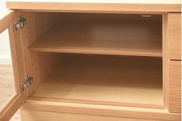 在庫未使用品　IDC大塚家具　アーリー・タイムスアルファ　エレール150F　杢取っ手のテレビ台(TVボード、ローボード)(定価約22万円)(R-041861)