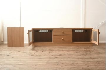 在庫未使用品　IDC大塚家具　アーリー・タイムスアルファ　エレール150F　杢取っ手のテレビ台(TVボード、ローボード)(定価約22万円)(R-041861)