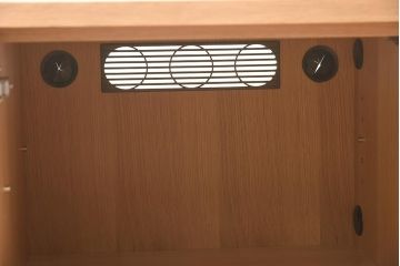 在庫未使用品　IDC大塚家具　アーリー・タイムスアルファ　エレール150F　杢取っ手のテレビ台(TVボード、ローボード)(定価約22万円)(R-041861)