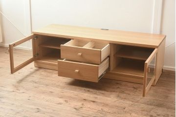 在庫未使用品　IDC大塚家具　アーリー・タイムスアルファ　エレール150F　杢取っ手のテレビ台(TVボード、ローボード)(定価約22万円)(R-041861)