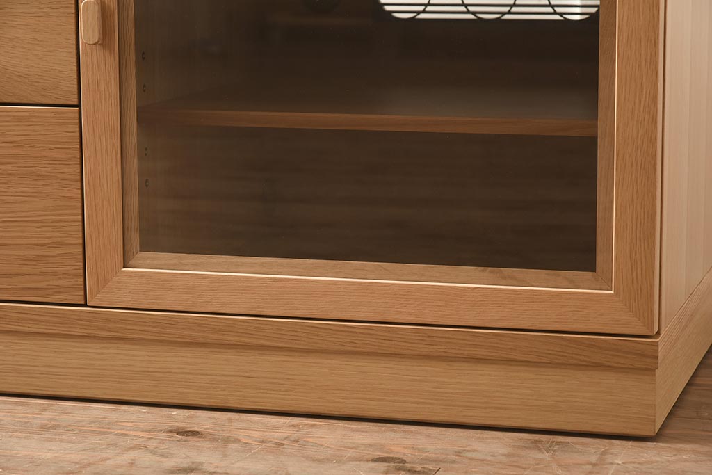 在庫未使用品　IDC大塚家具　アーリー・タイムスアルファ　エレール150F　杢取っ手のテレビ台(TVボード、ローボード)(定価約22万円)(R-041861)