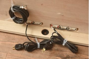 在庫未使用品　IDC大塚家具　アーリー・タイムスアルファ　エレール150F　杢取っ手のテレビ台(TVボード、ローボード)(定価約22万円)(R-041861)