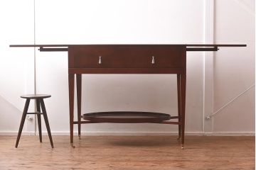 在庫未使用品　IDC大塚家具　Baker(ベーカー社)　3934　サーバー(バタフライテーブル)(定価約60万円)(R-041862)