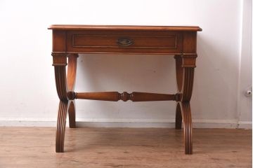 在庫未使用品　IDC大塚家具　ベヴァン・ファンネル(Bevan Funnell)　コーナーテーブル(サイドテーブル)(定価約26万円)(R-041863)