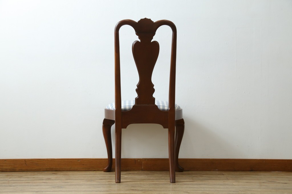 中古　IDC大塚家具　ヒッコリーチェア社(HICKORY CHAIR)　マホガニー材　805-02　ブルーのギンガムチェックが愛らしいチェア　定価約10万円　(R-041865)
