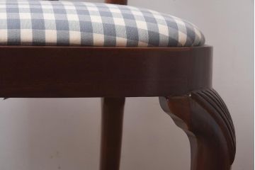中古　IDC大塚家具　ヒッコリーチェア社(HICKORY CHAIR)　マホガニー材　805-02　椅子(ダイニングチェア)(定価約10万円)(R-041865)