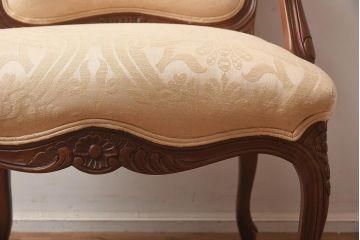 在庫未使用品　IDC大塚家具　Baker(ベーカー)　6487C #68-345RW　アームチェア(椅子)(定価約34万円)(R-041879)