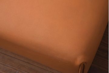 展示品　IDC大塚家具　WITTMANN(ヴィットマン)　キューバ　SPGENUINコーンA　スツール(椅子、オットマン)(定価約20万円)(R-041882)