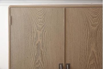 在庫未使用品　IDC大塚家具　加茂総桐箪笥　胴厚　時代仕上げ　吊洋タンス(総桐たんす、ワードローブ、洋服たんす)(定価約231万円)(R-041883)