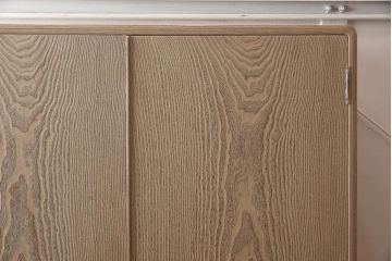 在庫未使用品　IDC大塚家具　加茂総桐箪笥　胴厚　時代仕上げ　吊洋タンス(総桐たんす、ワードローブ、洋服たんす)(定価約231万円)(R-041883)