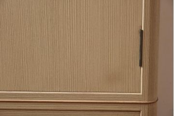 在庫未使用品　IDC大塚家具　加茂桐タンス　桐と牡丹　胴丸　着物タンス(総桐たんす、衣装たんす、加茂総桐箪笥)(定価約114万円)(R-041885)