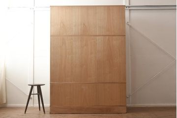 在庫未使用品　IDC大塚家具　加茂桐タンス　桐と牡丹　胴丸　着物タンス(総桐たんす、衣装たんす、加茂総桐箪笥)(定価約114万円)(R-041885)